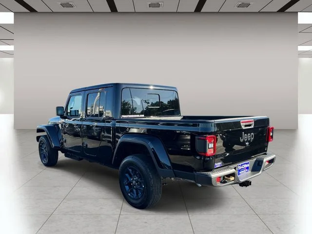 New 2026 Black Clear-Coat Exterior Paint Jeep 85th Anniversary Edition image 6
