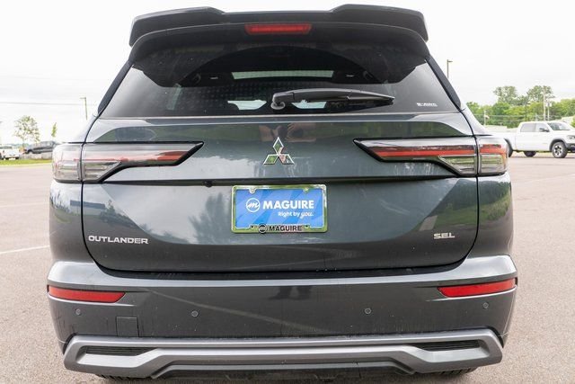 Used 2026 Gray Mitsubishi  image 7