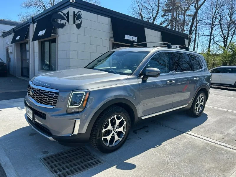 Used 2020 Blue Kia EX Sport Utility 4D image 2