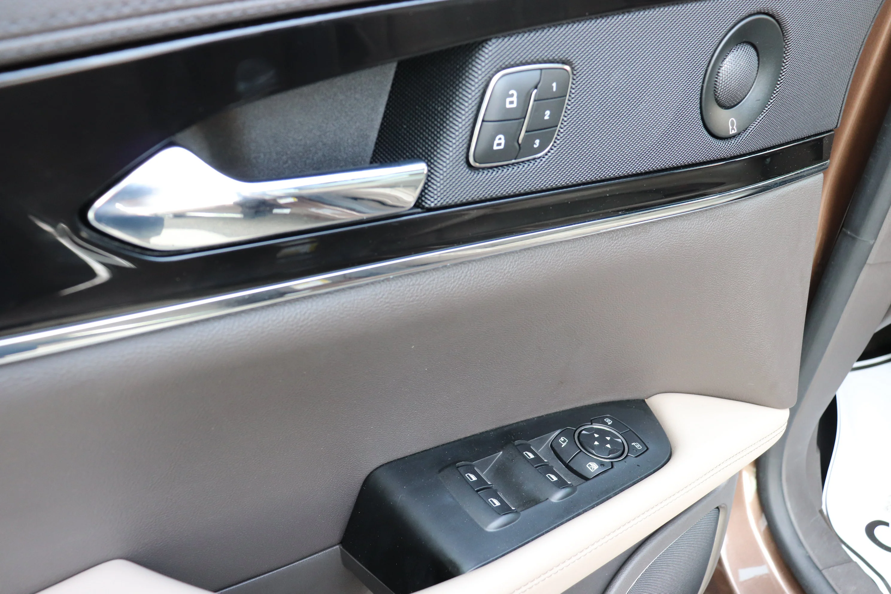 Used 2022 BRONZE Lincoln Reserve **New Arrival** image 12