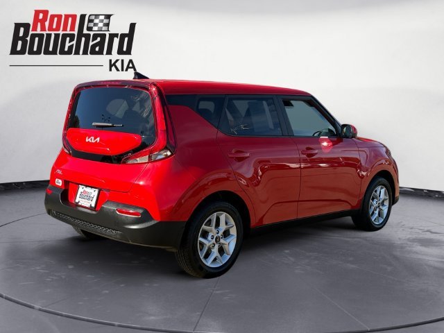 Used 2022 Red Kia LX image 2