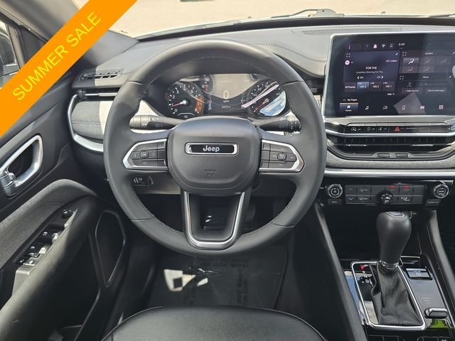 Certified Used 2024 White Jeep Latitude image 10