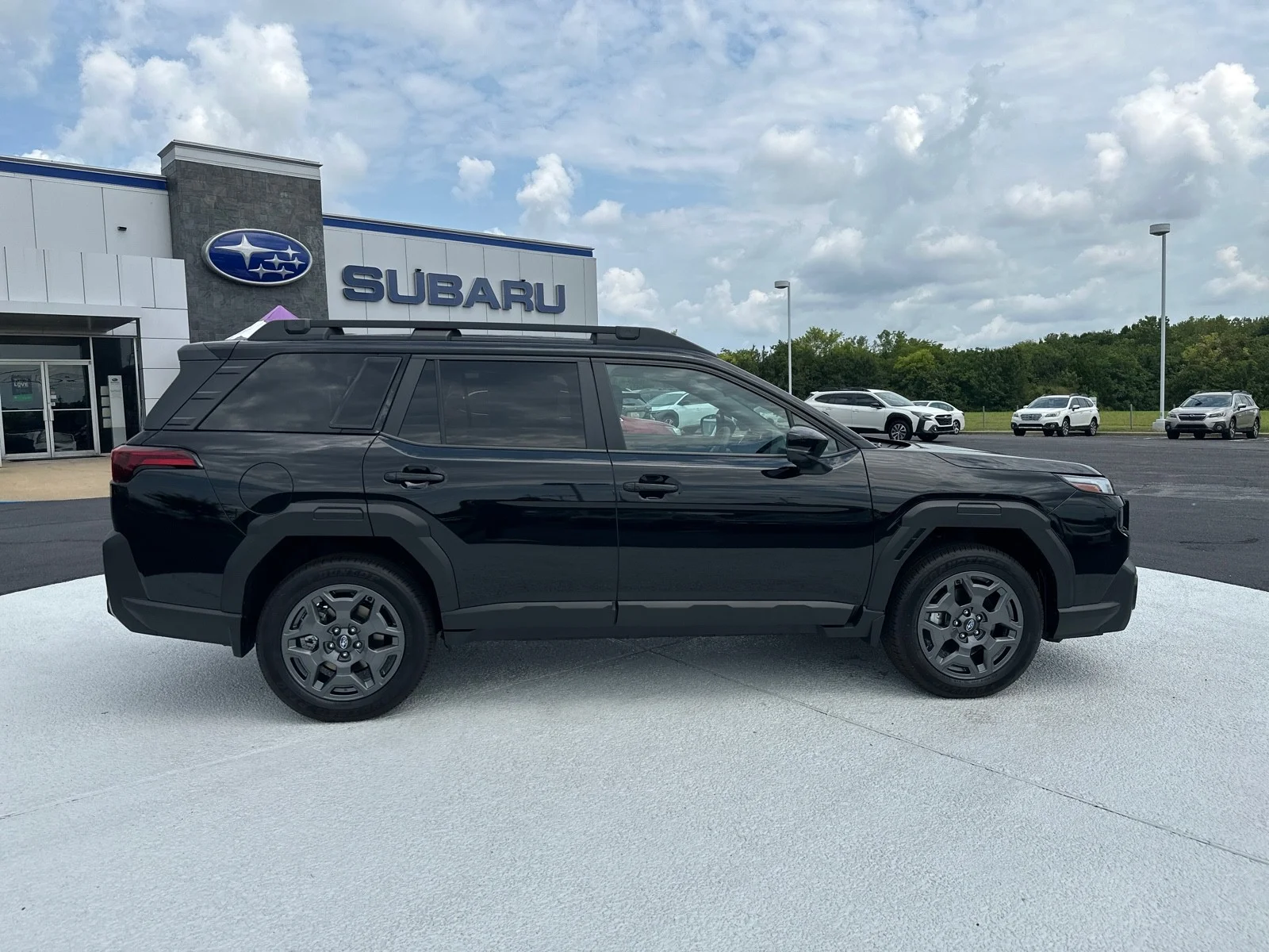 New 2026 CRYSTAL BLACK SILICA Subaru Premium image 8
