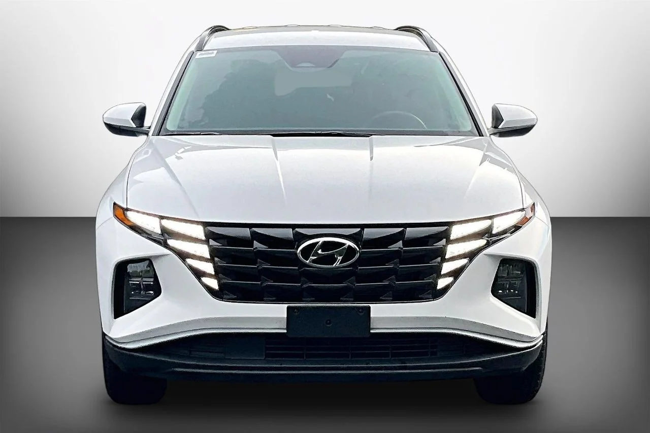 Certified Used 2024 White Hyundai SEL image 3