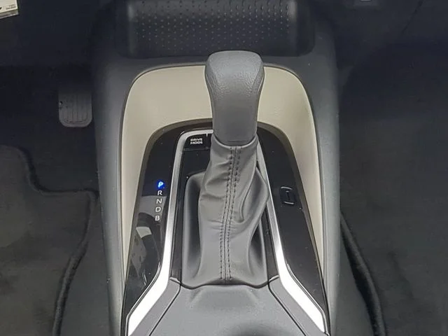 New 2026 Ice Cap Toyota Hybrid LE image 18