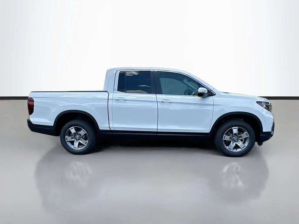 New 2026 Platinum White Pearl Honda RTL image 5