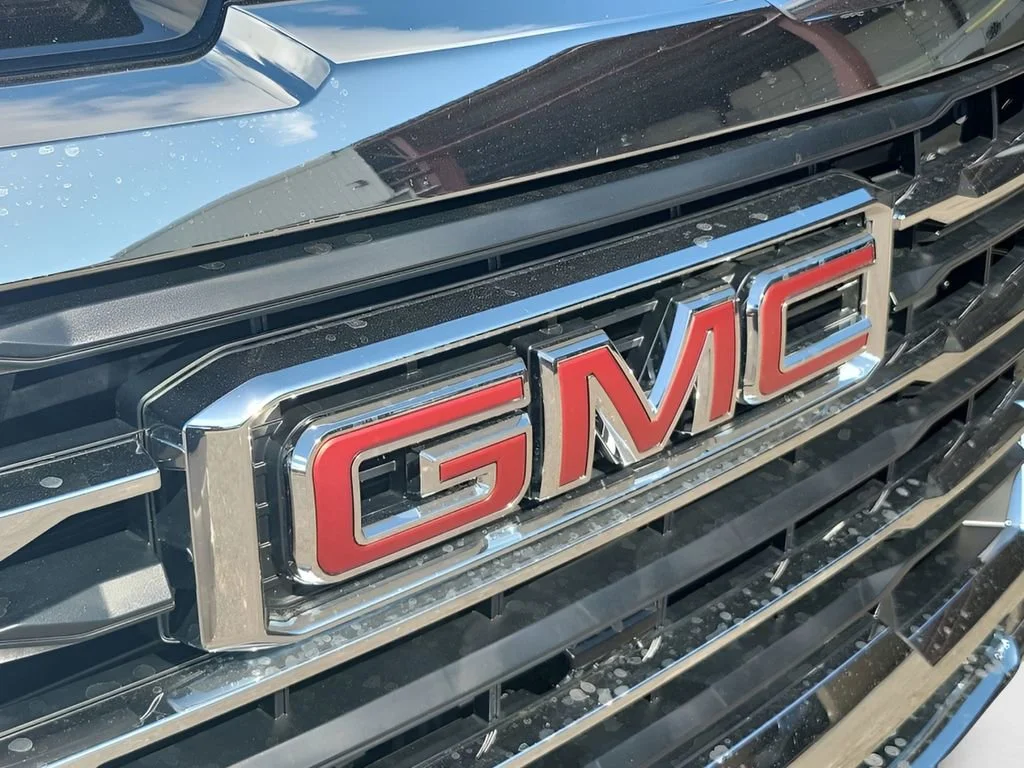 New 2026 Onyx Black GMC SLT image 42
