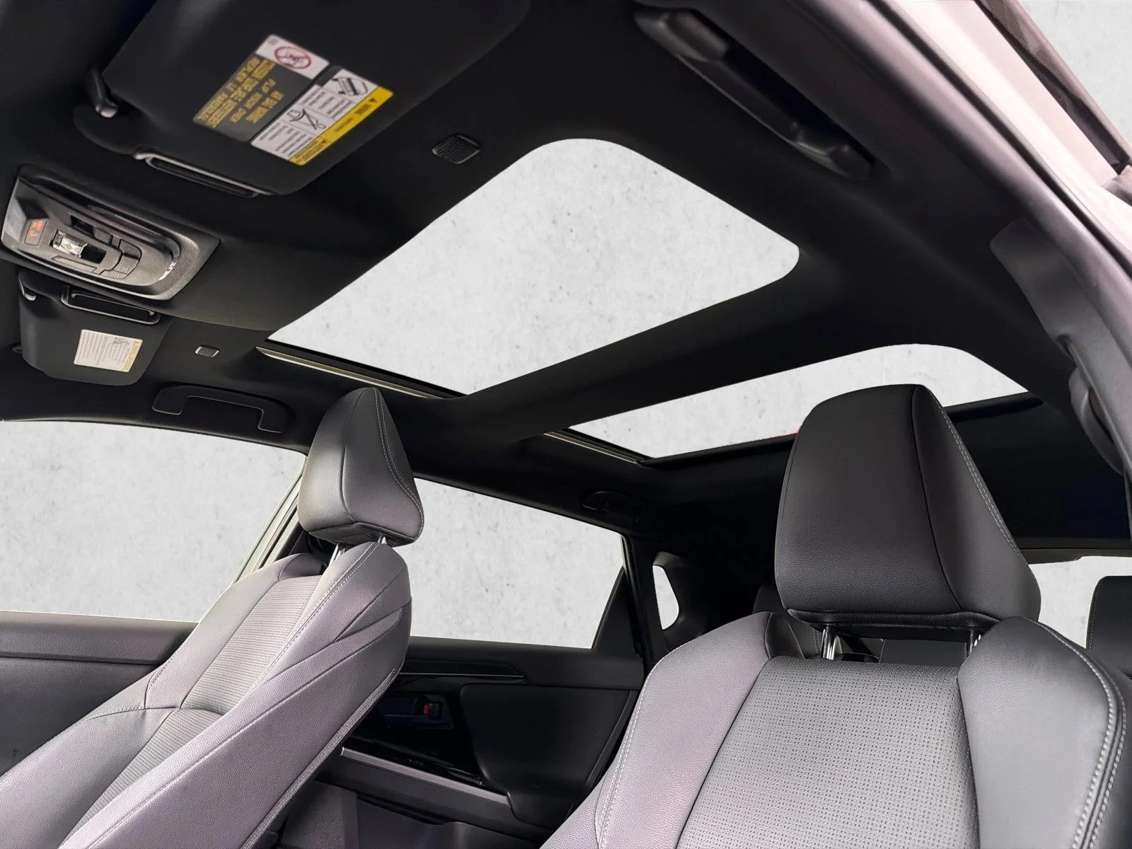 Used 2024 White Toyota XLE image 4