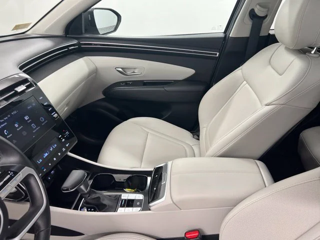 Used 2023 Silver Hyundai SEL image 22
