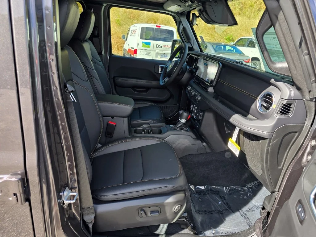 New 2026 Gray Jeep Sahara image 25