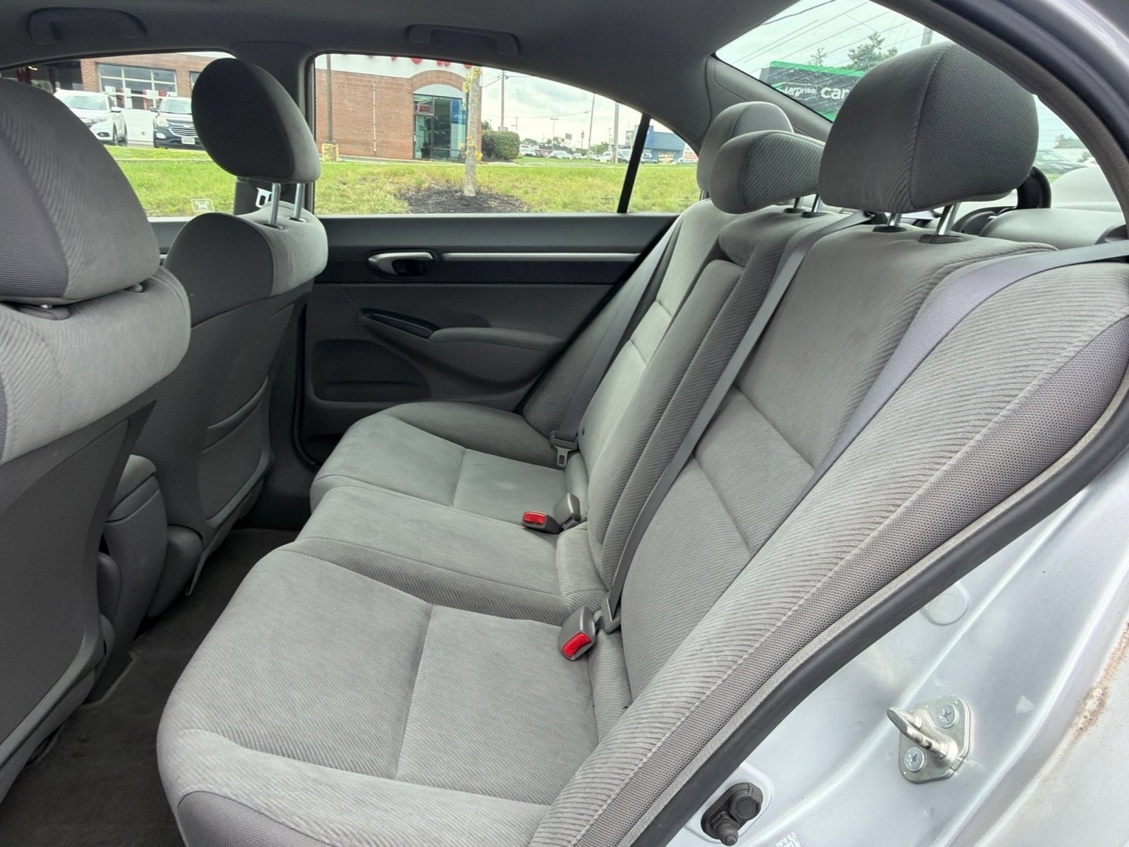 Used 2011 Alabaster Silver Metallic Honda EX image 12