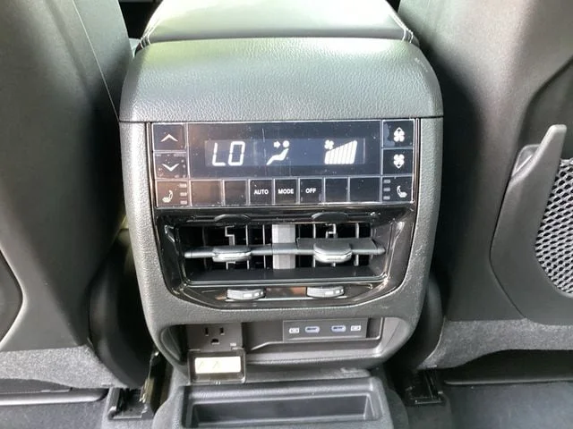 New 2026 Gray Metallic Jeep LIMITED RESERVE 4X4 image 17
