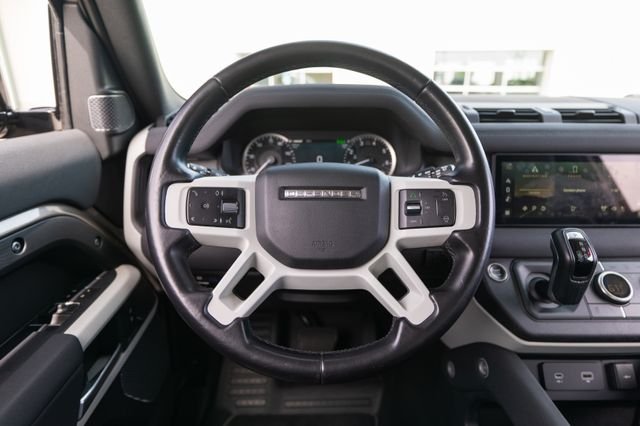 Used 2023 Silver Land Rover S image 17