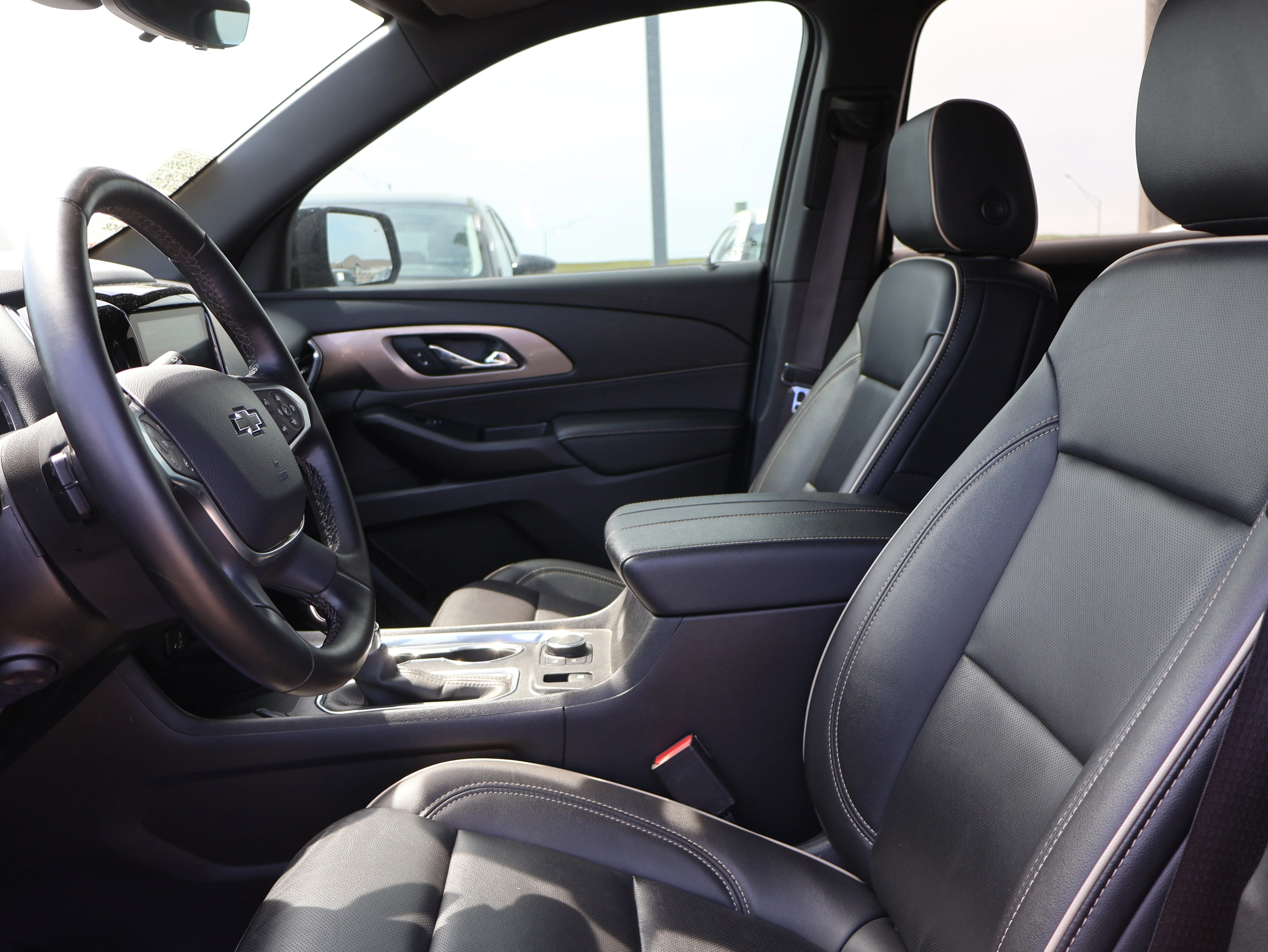 2023 Chevrolet Traverse Premier - Photo 25