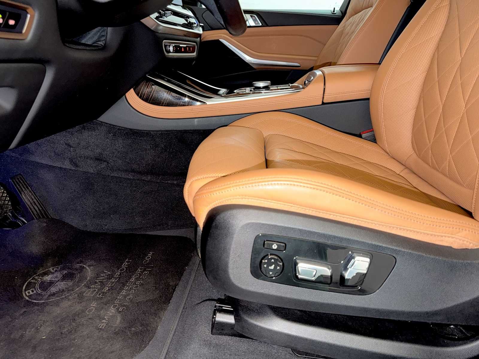 Certified Used 2024 Black Sapphire Metallic BMW xDrive40i image 10