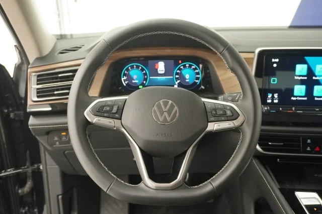 2026 Volkswagen Atlas SE w/Tech - Photo 30