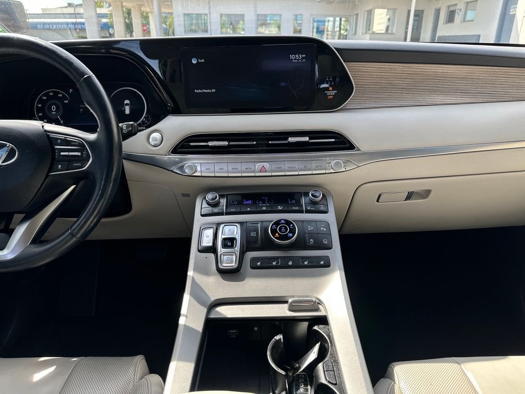 Used 2022 Gray Hyundai Limited image 16