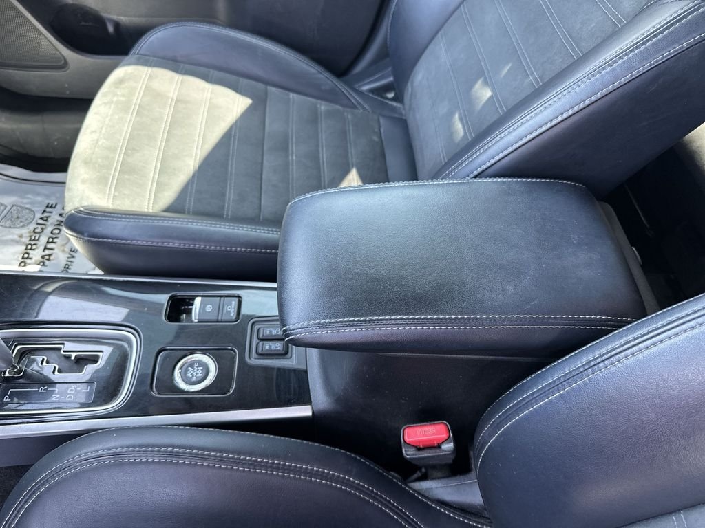 Used 2020 Gray Mitsubishi  image 26