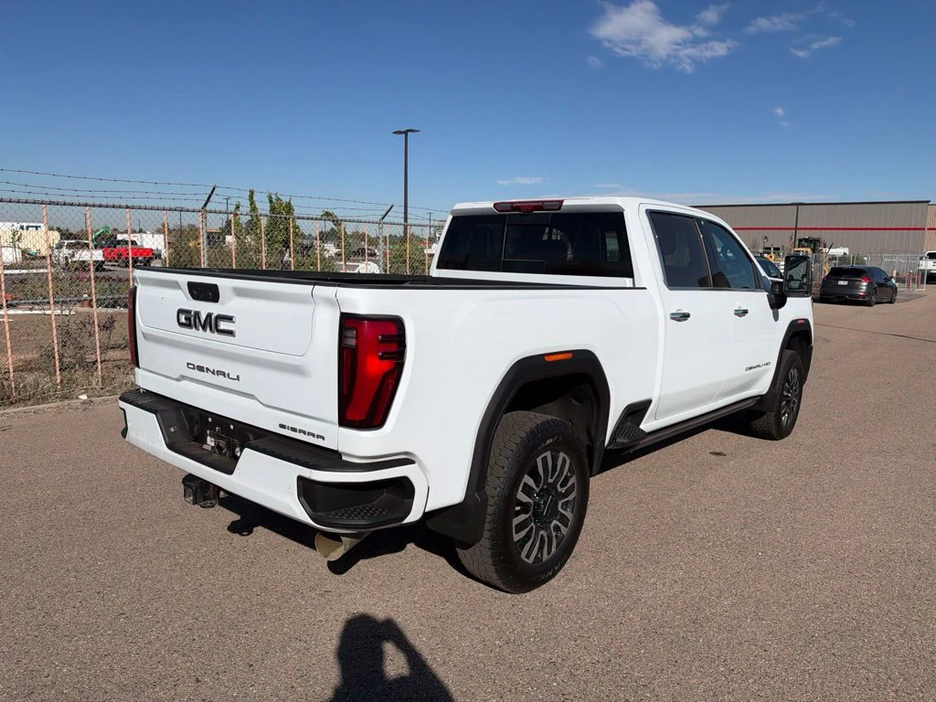 Used 2026 White GMC Denali Ultimate image 4