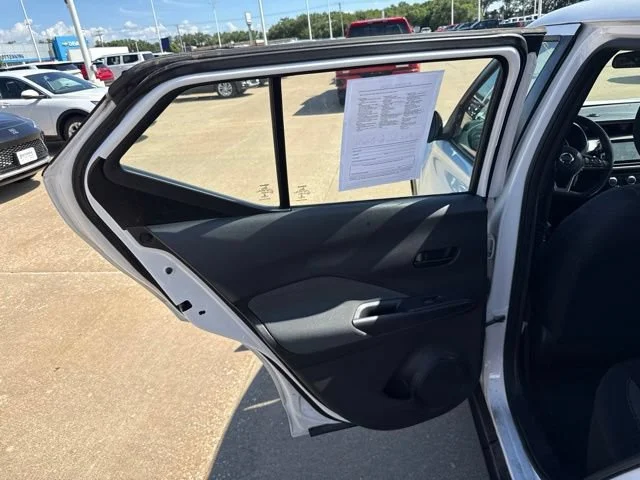 2020 Nissan Kicks S - Photo 10