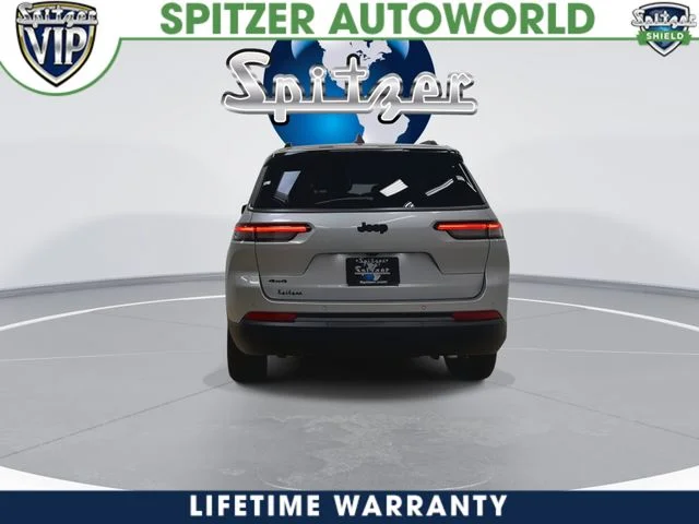 New 2026 Silver Zynith Exterior Paint Jeep Altitude image 8
