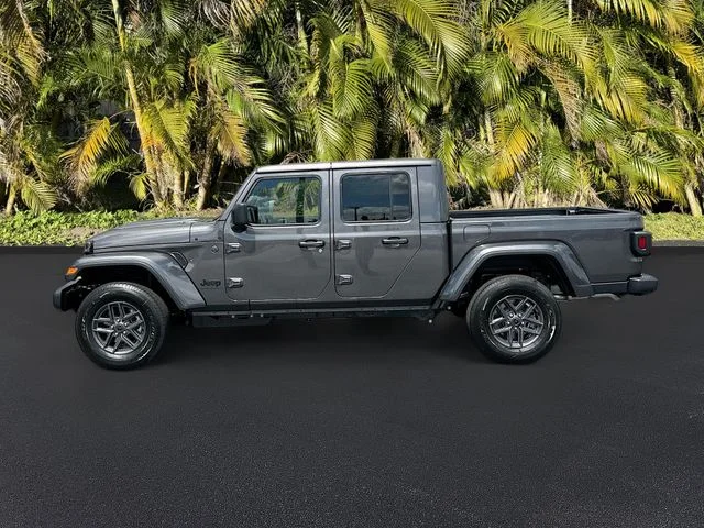 New 2026 Granite Crystal Metallic Clear-Coat Exterior Paint Jeep Sport S image 2