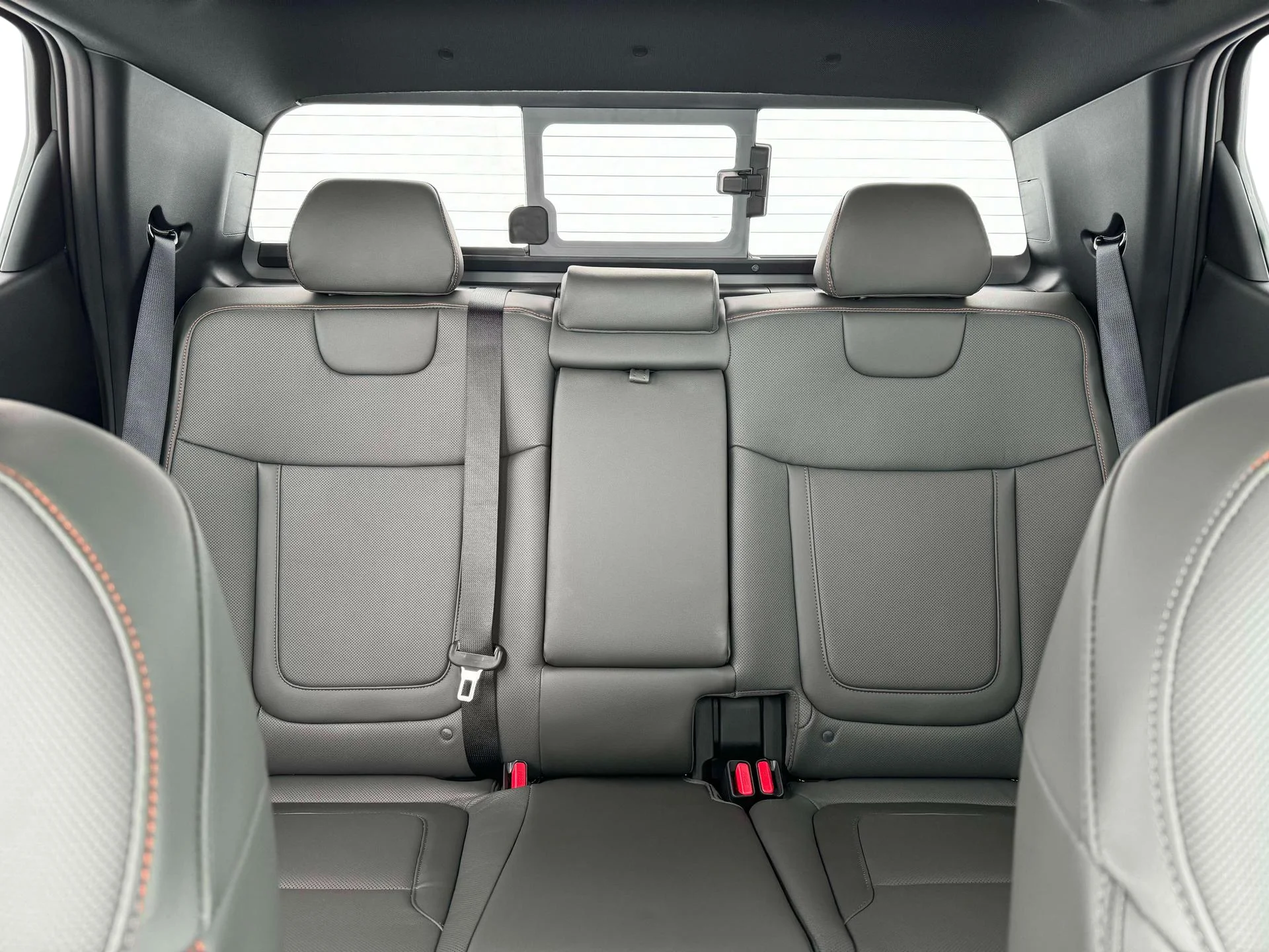 2025 Hyundai Santa Cruz Limited - Photo 16