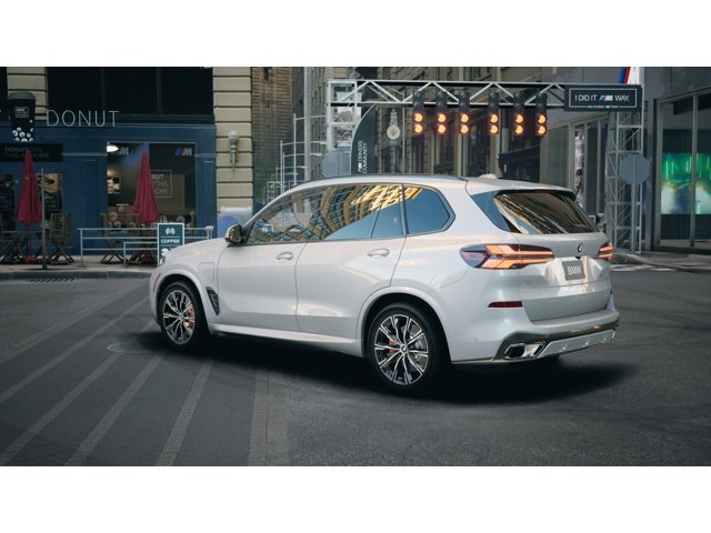 New 2026 Brooklyn Grey Metallic BMW  image 2