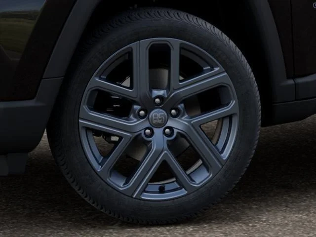 New 2026 Diamond Black Crystal Pearlcoat Jeep 85th Anniversary Edition image 16