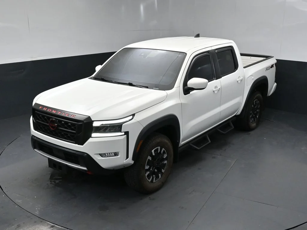 Certified Used 2024 White Nissan PRO-4X image 15
