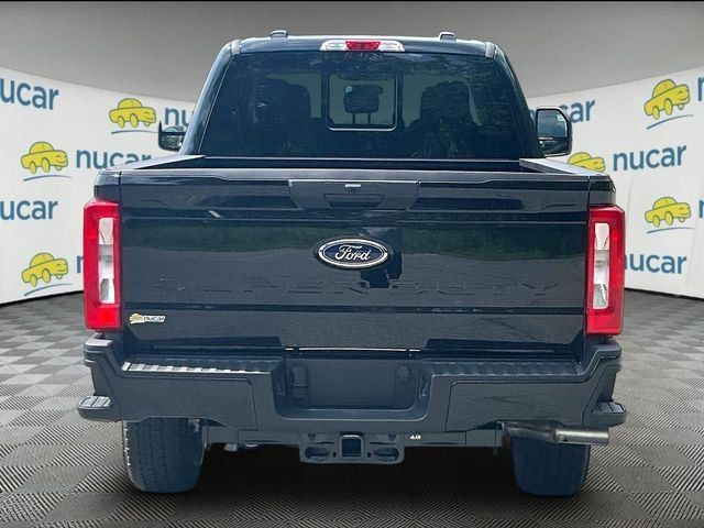 New 2026 Agate Black Metallic Ford XL image 5