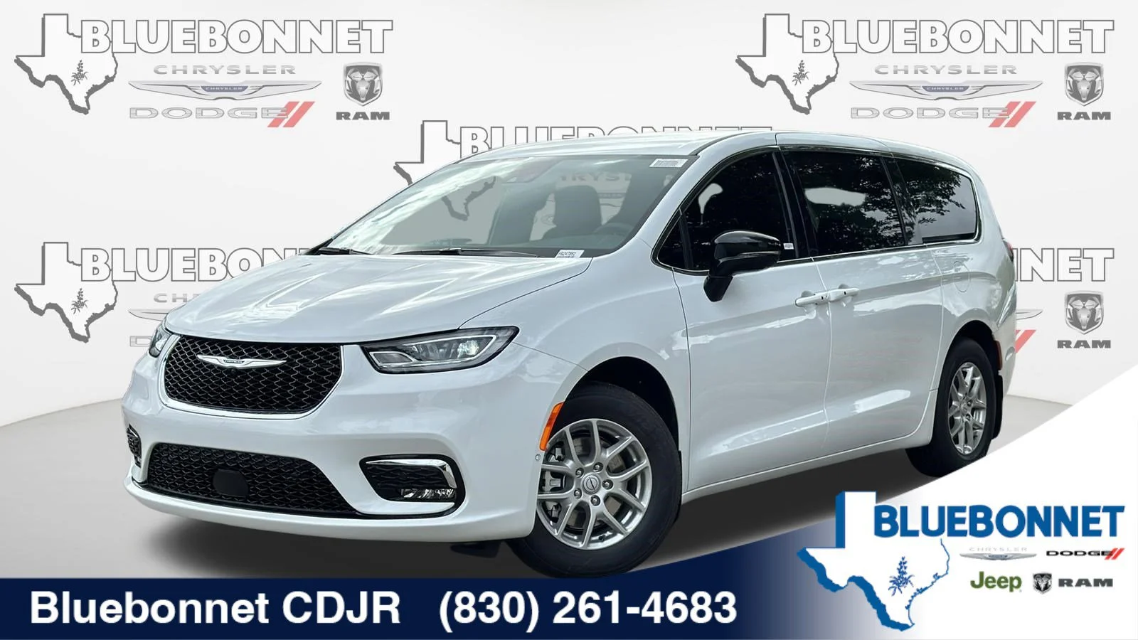 2026 Chrysler Pacifica Select's photo