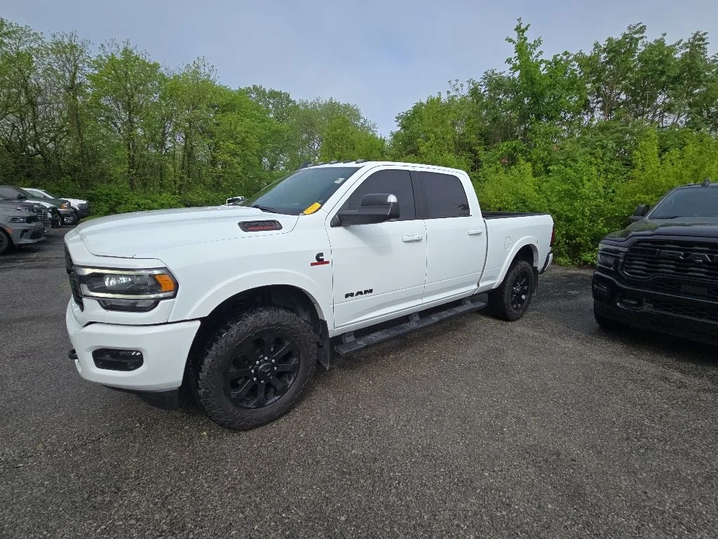 Used 2022 RAM Ram 2500 Pickup Laramie with VIN 3C6UR5FL2NG404093 for sale in Kansas City
