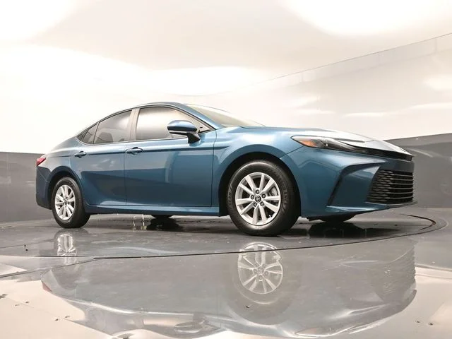 Used 2026  Toyota LE image 32