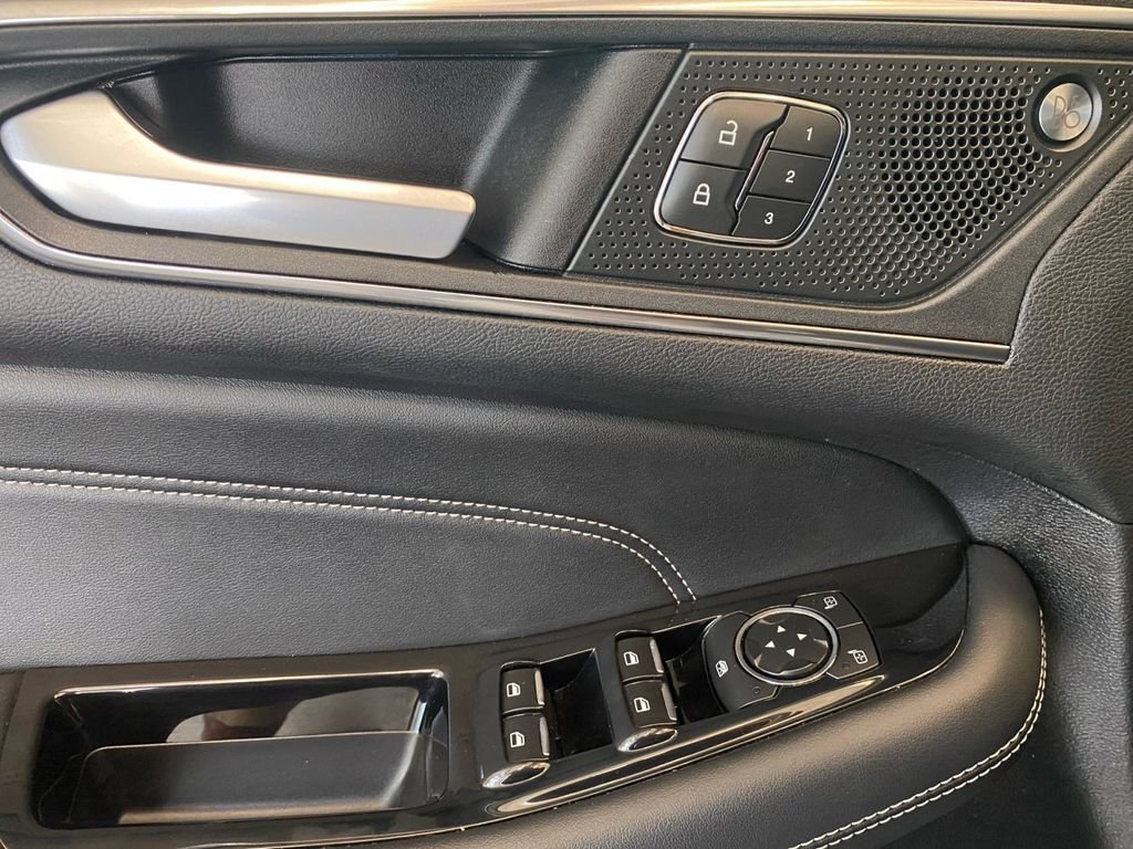 Used 2020 Gray Ford Titanium image 12