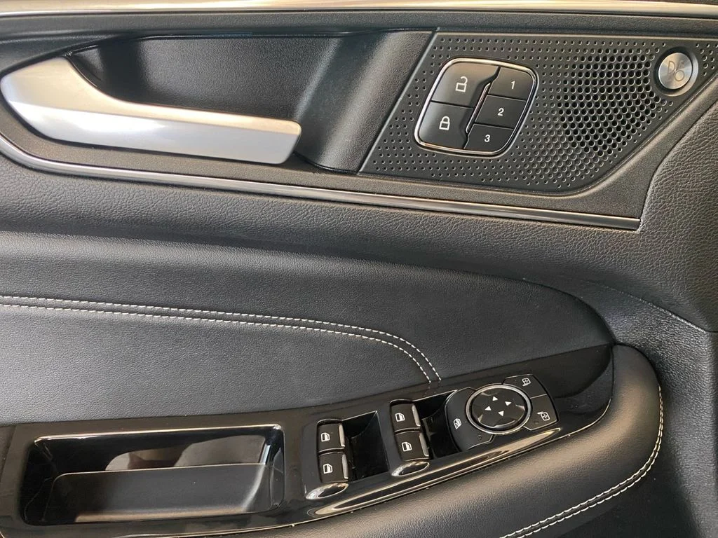 Used 2020 Gray Ford Titanium image 12