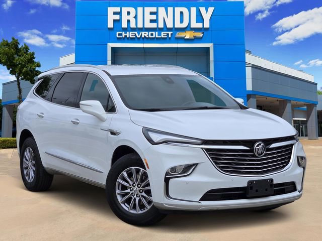 2023 Buick Enclave Essence's photo
