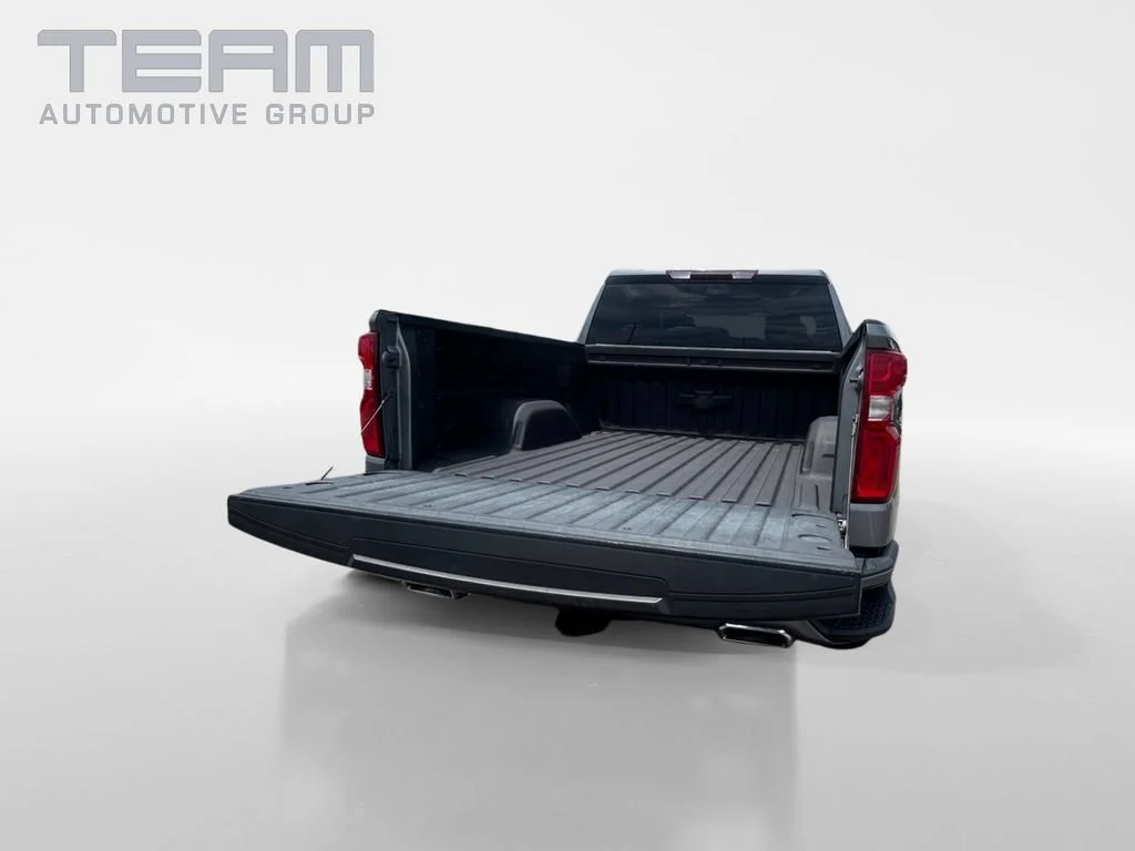 Used 2021 SATIN STEEL METALLIC Chevrolet RST image 25
