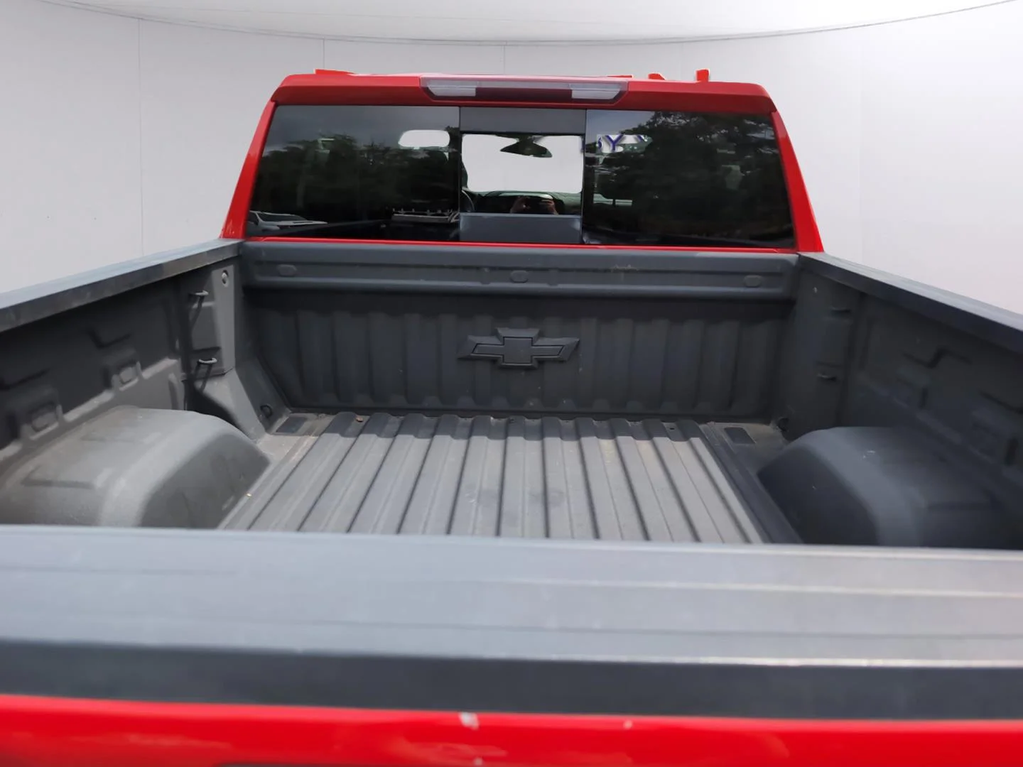 Used 2021 RED HOT Chevrolet LT Trail Boss image 9