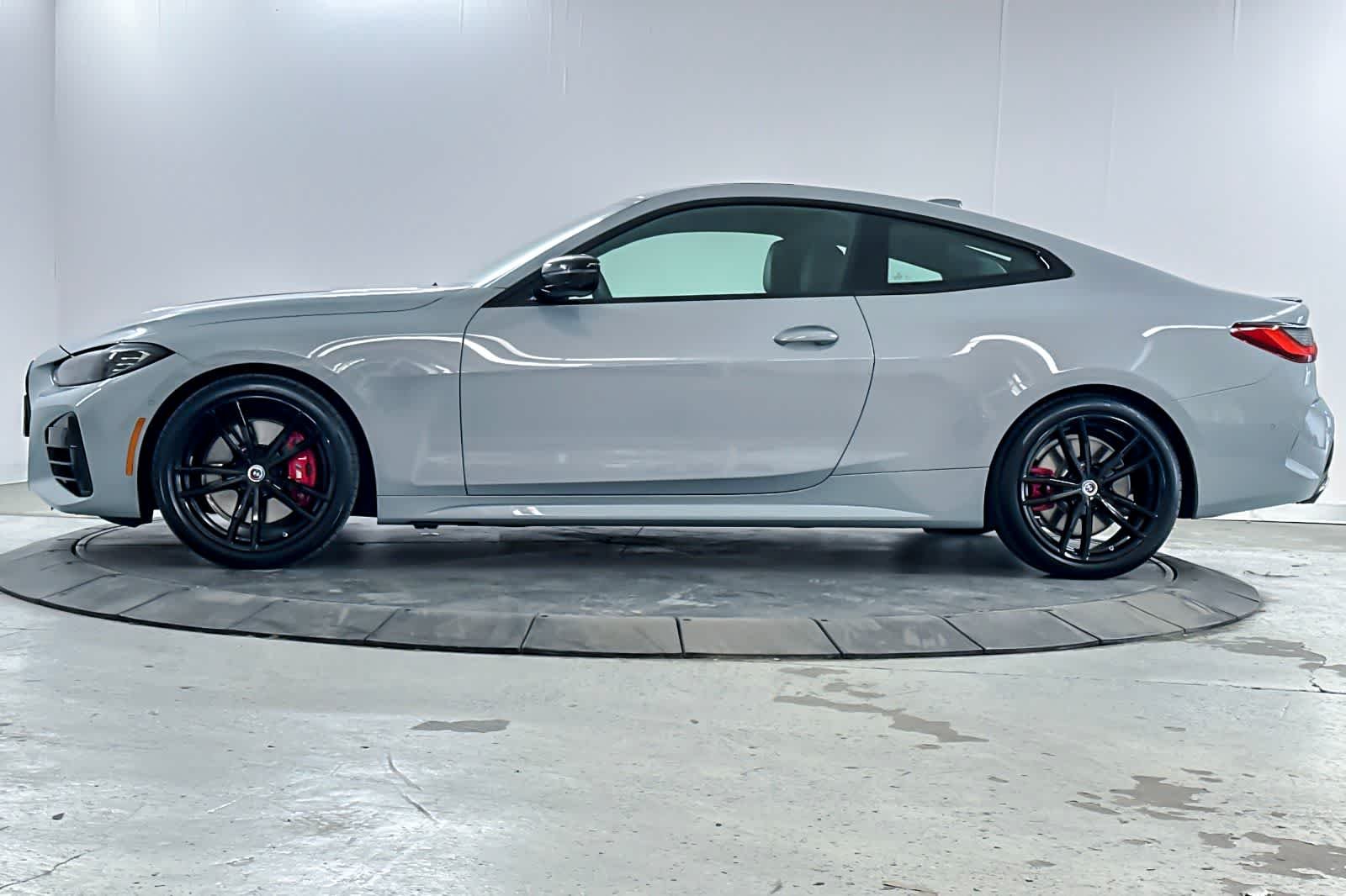 Used 2023 Brooklyn Grey Metallic BMW M440i image 5