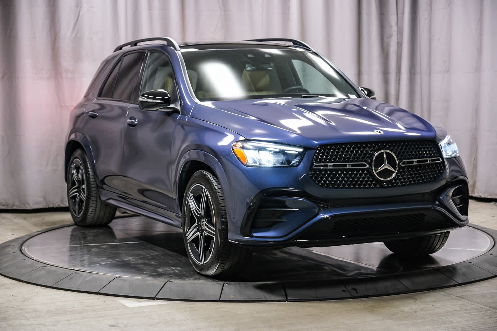 Used 2026 Twilight Blue Metallic Mercedes-Benz GLE 450 image 6