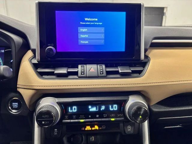 Used 2024 WIND CHILL PEARL Toyota  image 15