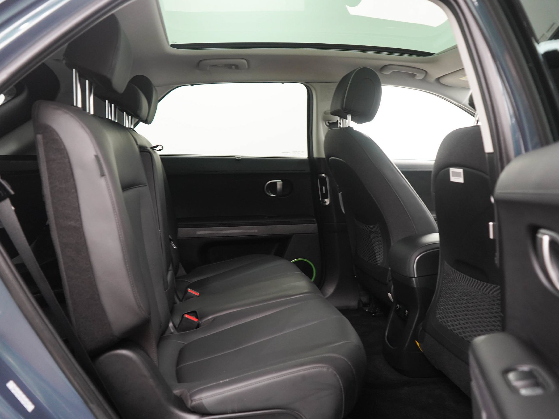 2024 Hyundai IONIQ 5 Limited - Photo 13