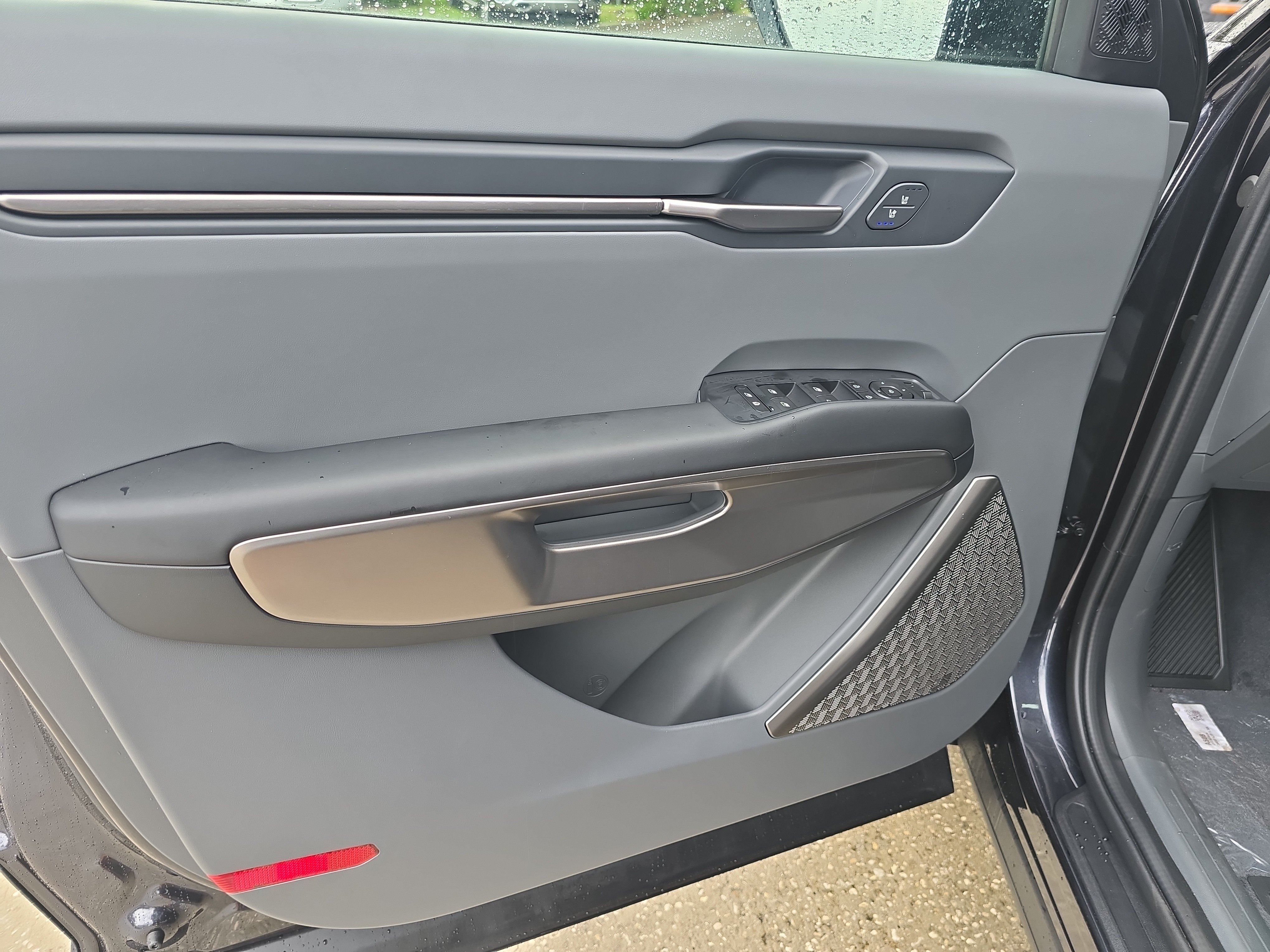 New 2026 Panthera Metal Kia Light Long Range RWD image 18