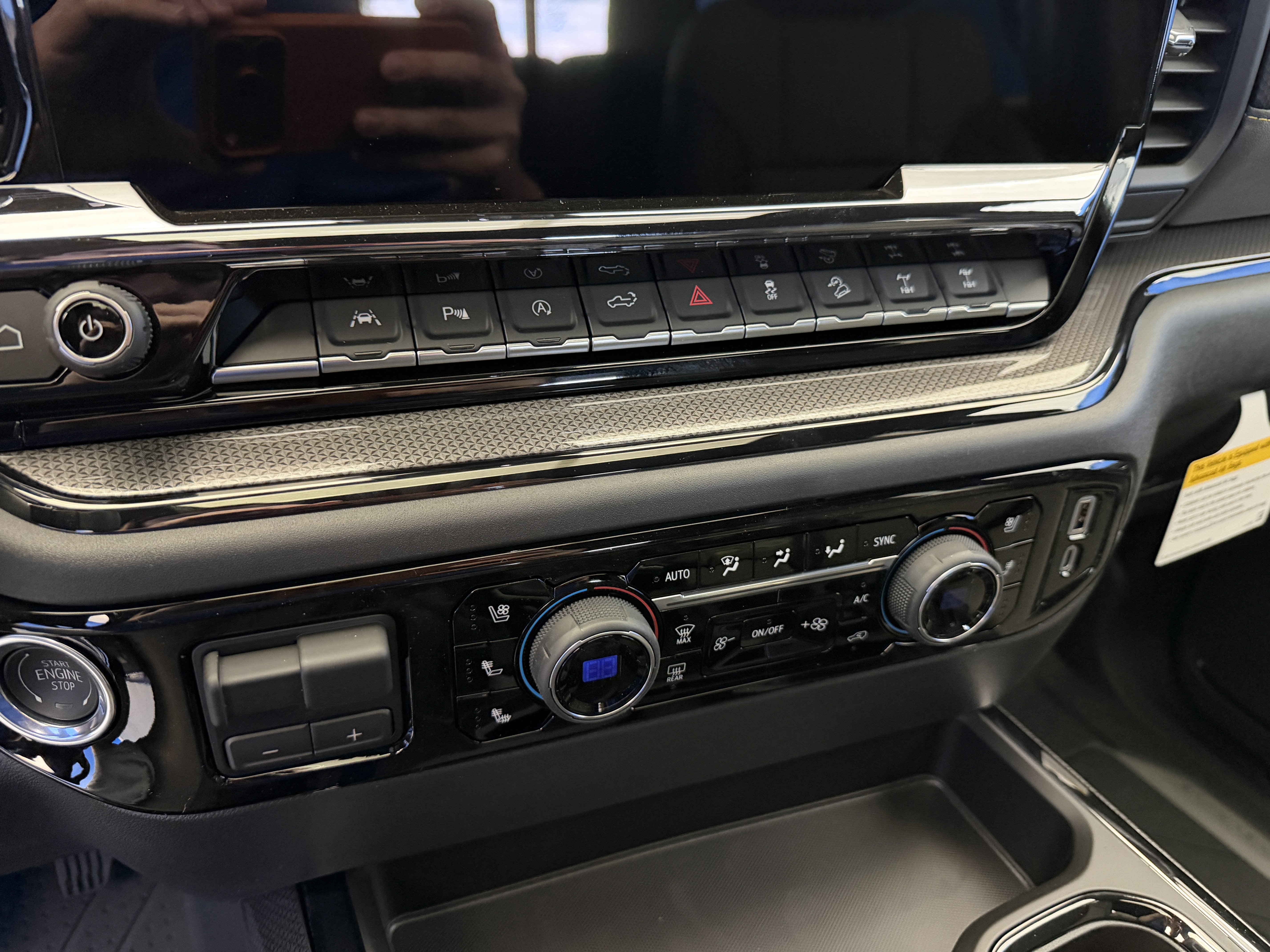 2026 Chevrolet Silverado 1500 ZR2 - Photo 23