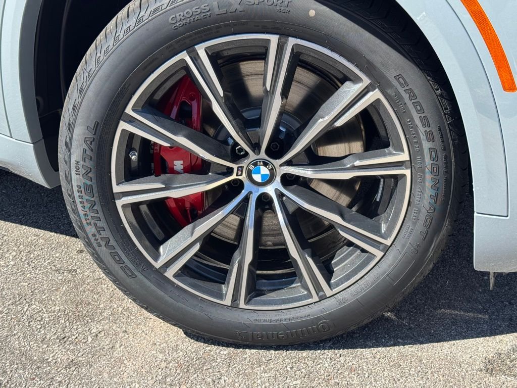 Used 2026 Gray BMW xDrive50e image 7