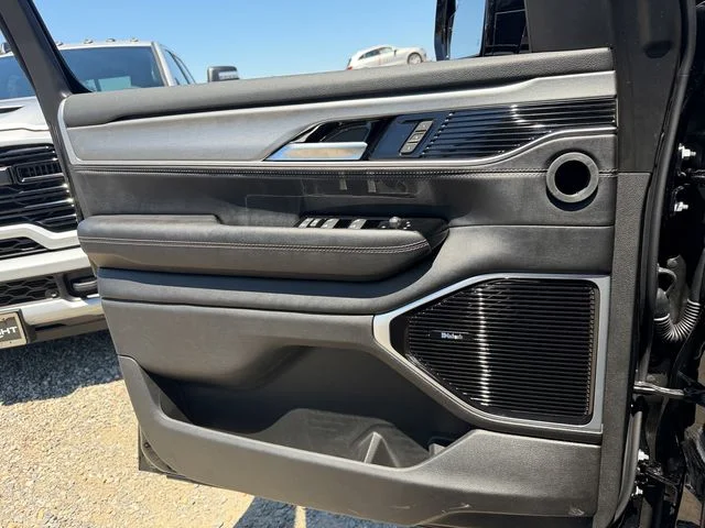 New 2026 High Gloss Black Jeep Limited Altitude image 13