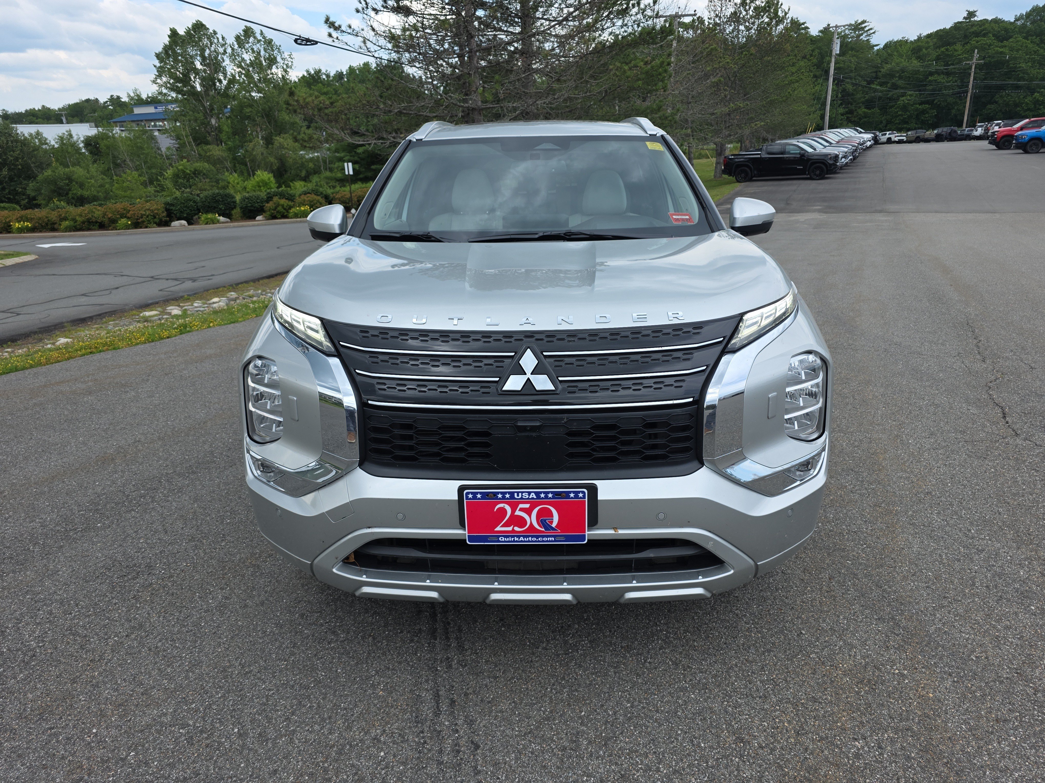 Used 2023 Silver Mitsubishi SEL 40TH ANNIVERS image 8