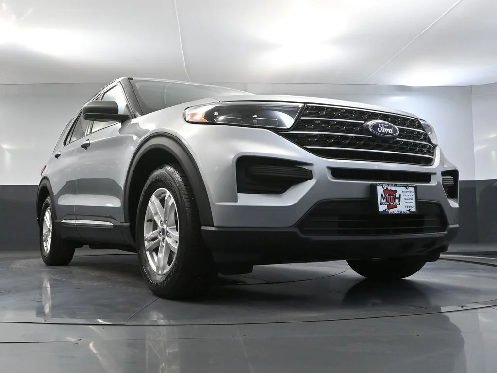 Certified Used 2022 Silver Ford XLT image 49