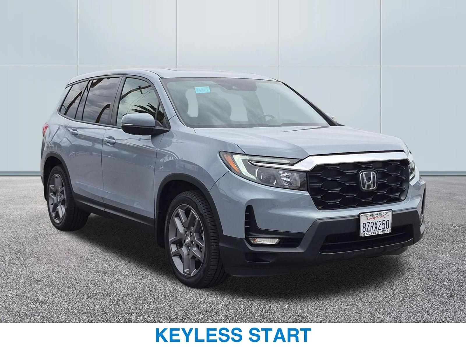 Used 2022 Gray Honda EX-L image 4